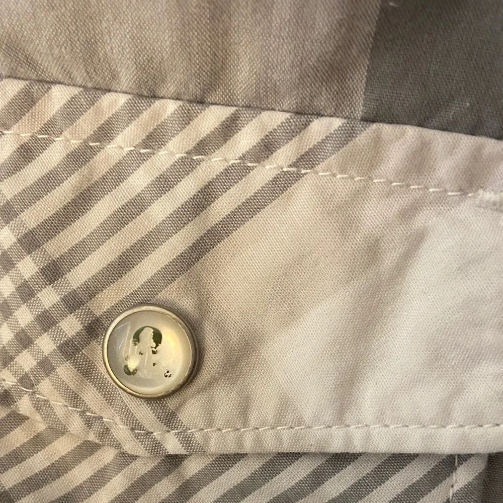 Old Navy Gray and White Plaid Snap-Front Shirt size small